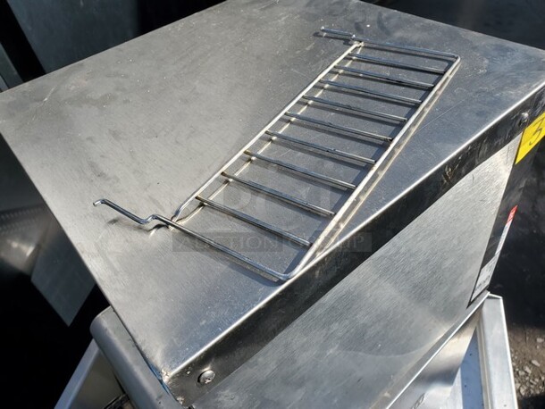 APW Wyott Express AT-EXPRESS Conveyor Toaster - 120V/1 Ph - 1725 Watts  - Image 6 of 6