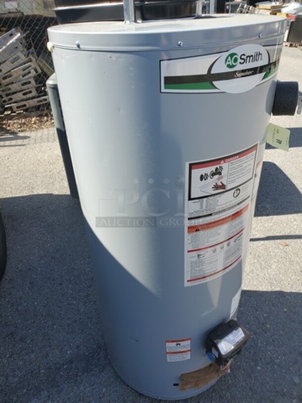 AO Smith G6-DVS4038NV 300  40 Gal. Residential water heater Like New! - Image 7 of 7