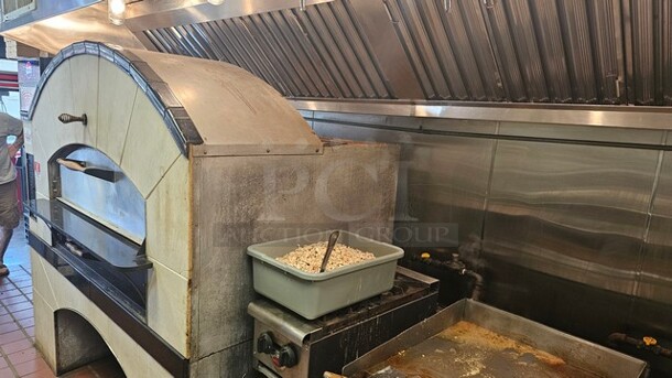 Marsal Single Pizza Deck Oven, Natural Gas, Holds (6) 18-in. pizzas
300-650 degrees F, Cooking surface is 2 in. thick, Baking chamber: 60 in. W x 36 in. D|Overall: 80 in. W x 44.25 in. D x 74 in. H - Image 5 of 7