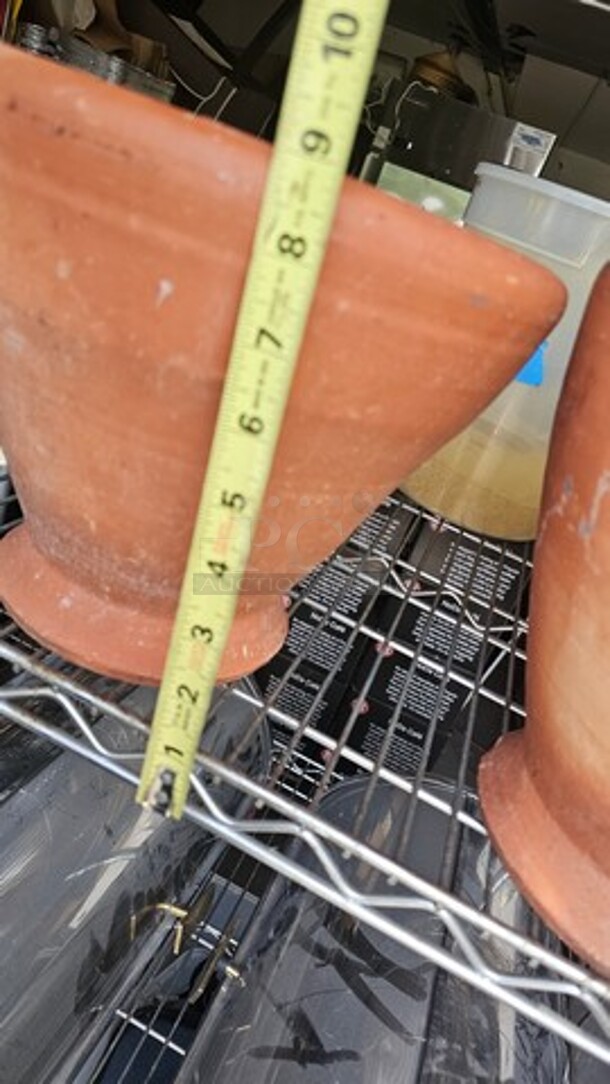 Lot of 2 Clay Pots - Image 4 of 6