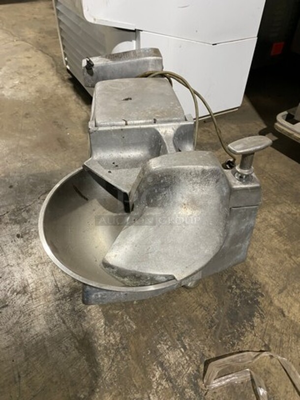 Hobart Commercial Countertop Buffalo Chopper! All Stainless Steel! Model: 84145 SN: 37155382 115V 60HZ 1 Phase - Image 3 of 8