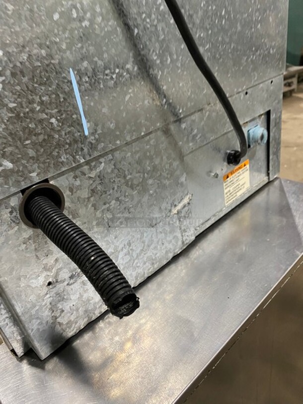 Manitowoc Commercial Under The Counter Ice Making Machine! Model QM30A SN: 031250055 115V 1 PH - Image 7 of 8