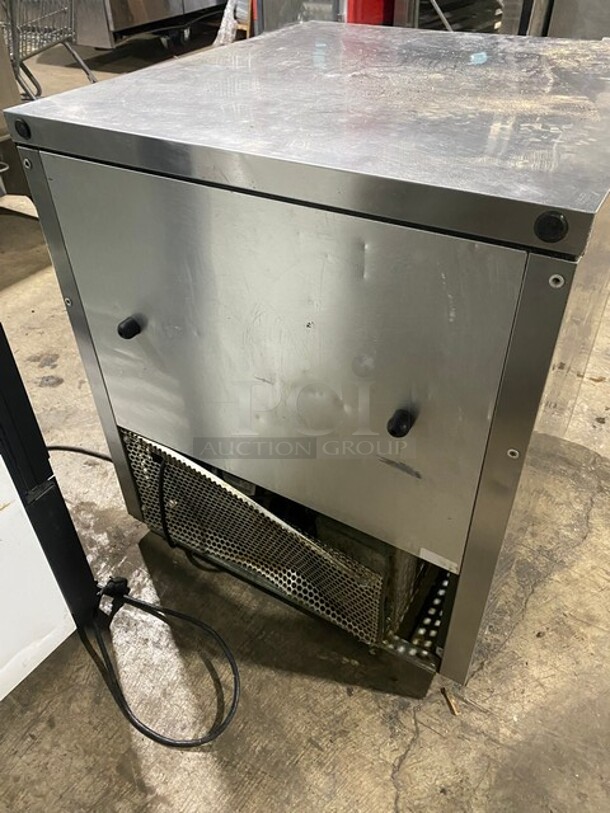 True Commercial Single Door Refrigerated Lowboy/Worktop Cooler! With Poly Coated Rack! All Stainless Steel! Model: TUC27 SN: 14441564! 115V 1Phase! - Image 3 of 9