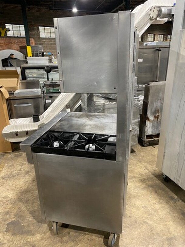 FAB! Southbend Commercial Natural Gas Powered Hot Plate With Right Side 2 Burner Range! With Raised Splash Back And Salamander! With Oven Underneath! All Stainless Steel! On Casters! - Image 2 of 10