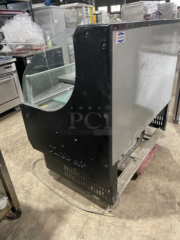 NICE! Turbo Air Commercial Refrigerated Grab-N-Go Case/Merchandiser! With Stainless Steel Interior! 120V! Model: TOM-50LB SN: TML50197018! - Image 4 of 8