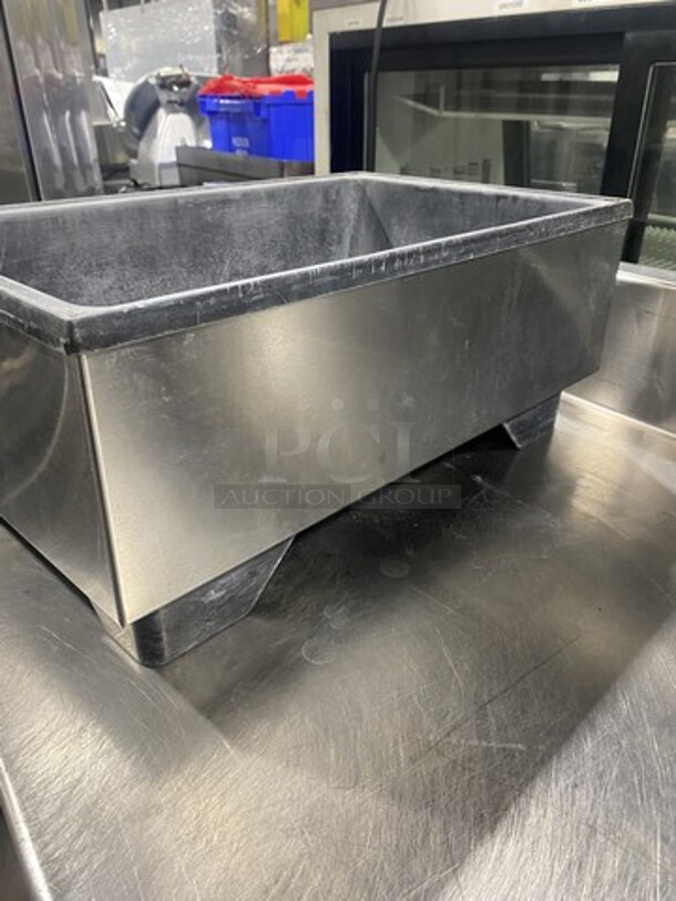 Vollrath Counter Top Electric Powered Single Bay Food Warmer! 115V 1 Phase! Model 1001! 120V 1 Phase! - Image 2 of 7