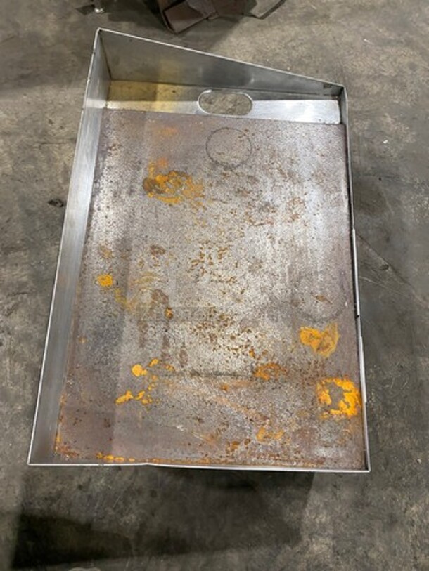 Commercial Countertop Natural Gas Powered Flat Top Griddle! With Back And Side Splashes! All Stainless Steel! - Image 5 of 7