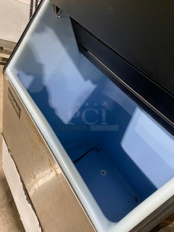 Ice-O-Matic Commercial Ice Maker Machine! With Commercial Ice Bin! All Stainless Steel! On Legs! Model: ICE0406HA4 SN: 10021280010881 208/230V 60HZ 1 Phase - Image 7 of 8