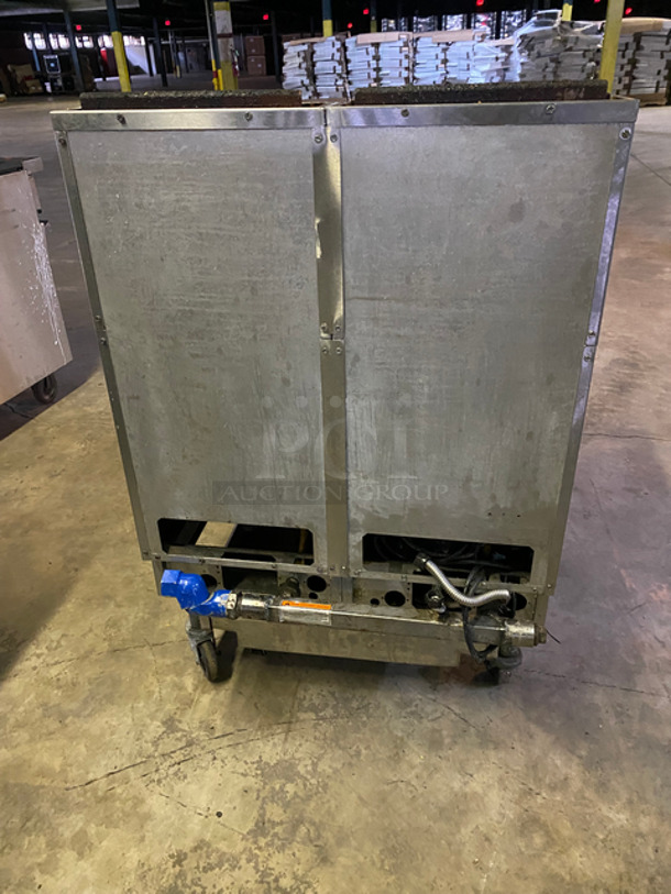 Pitco Frialator Commercial Natural Gas Powered 2 Bay Deep Fat Fryer! All Stainless Steel! On Casters! Model: SSH55 SN: G14BD009401 - Image 4 of 11