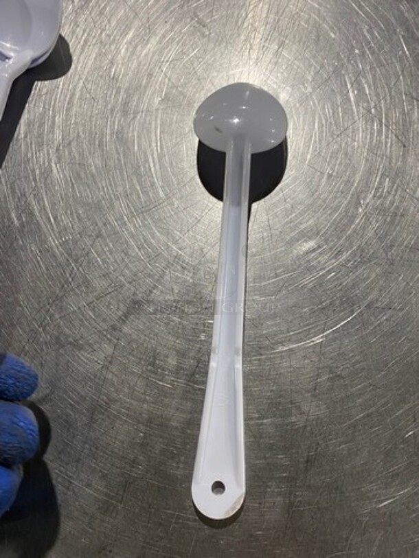 White Poly Serving Spoons! 9x Your Bid! - Image 5 of 5