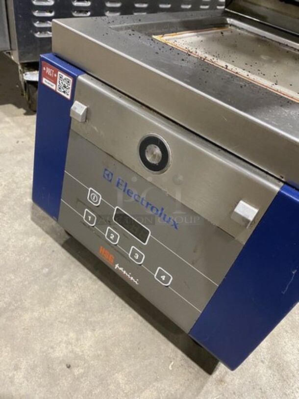WOW! 2016 Electrolux Rapid Infared Panini Press Machine! HSG Series! Model HSPPA1 Serial 64210021! 208V 1 Phase!  - Image 8 of 10