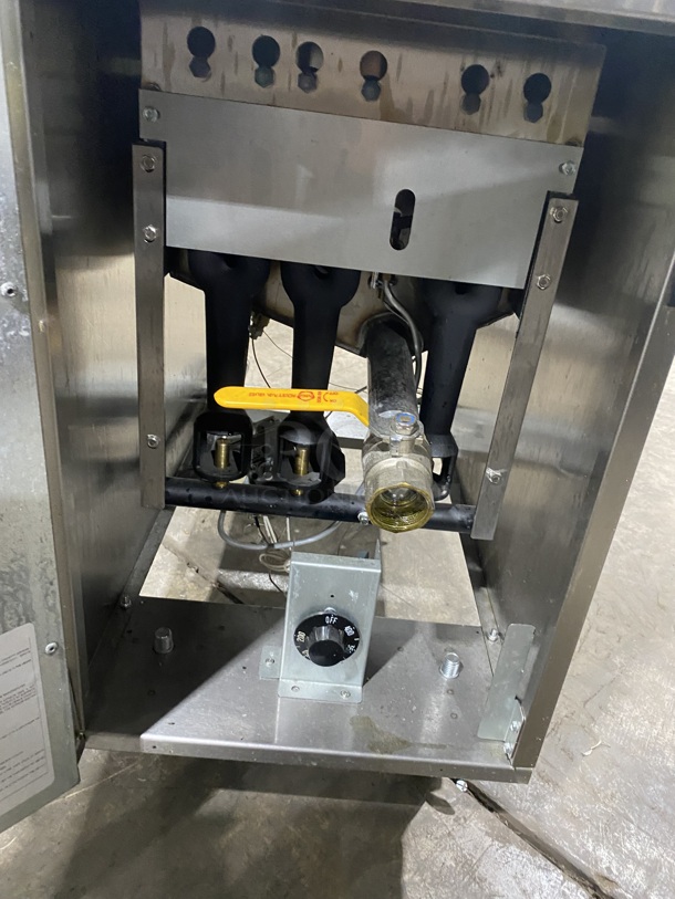 Asber Commercial Natural Gas Powered Deep Fat Fryer! With Backsplash! All Stainless Steel! On Casters! MODEL: EF4050SENGCAS SN:8103024858! - Image 6 of 8