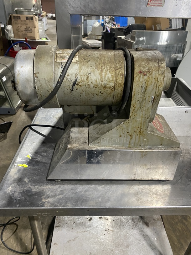 Fleetwood All Stainless Steel Commercial Countertop Power Hub/Meat Grider/Cheese Shredder! MODEL: PAD350 SN:000117 115V! - Image 3 of 6