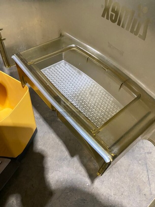 Zumex Commercial Countertop Automatic Orange Juicer! All Stainless Steel! Model: ZUMEXESSENTIAL SN: 344883 115V - Image 7 of 10