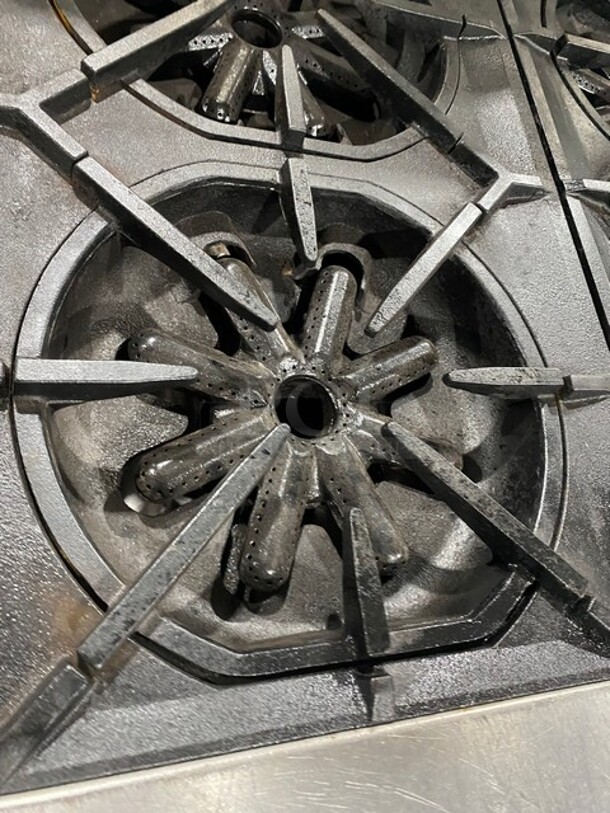 Garland Commercial Natural Gas Powered 4 Burner Stove! With Oven Underneath! With Raised Backsplash! All Stainless Steel! Model M44R  - Image 6 of 9