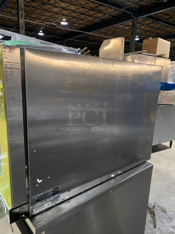 Unox Commercial Electric Powered Convection Oven! With View Through Door! All Stainless Steel! Rossella Series Model: XAF193 240V 60HZ 1 Phase - Image 2 of 8