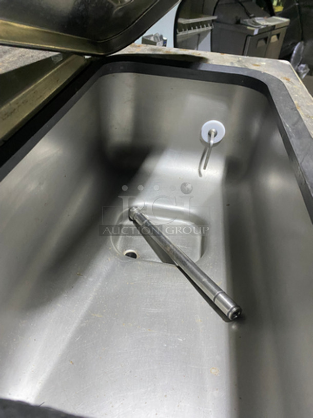 COOL! Taylor Soft Serve Ice Cream Machine! All Stainless Steel! On Casters! Model: 33933 SN: J7052037 208/230V 60Hz 3 Phase - Image 5 of 10