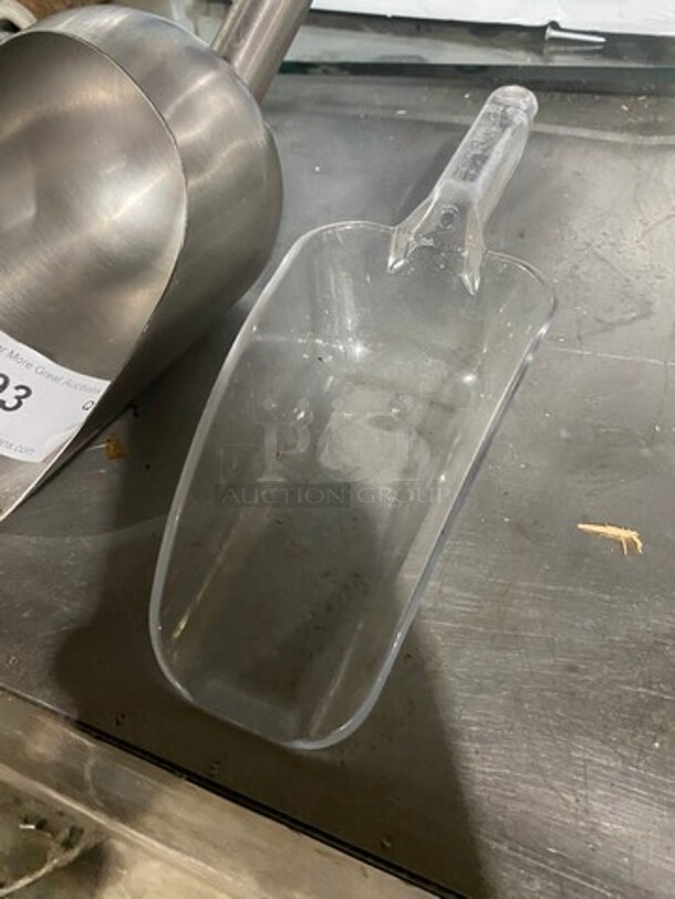 ALL ONE MONEY! MISCELLANEOUS! Includes Metal And Poly Scooper And More! - Image 4 of 4