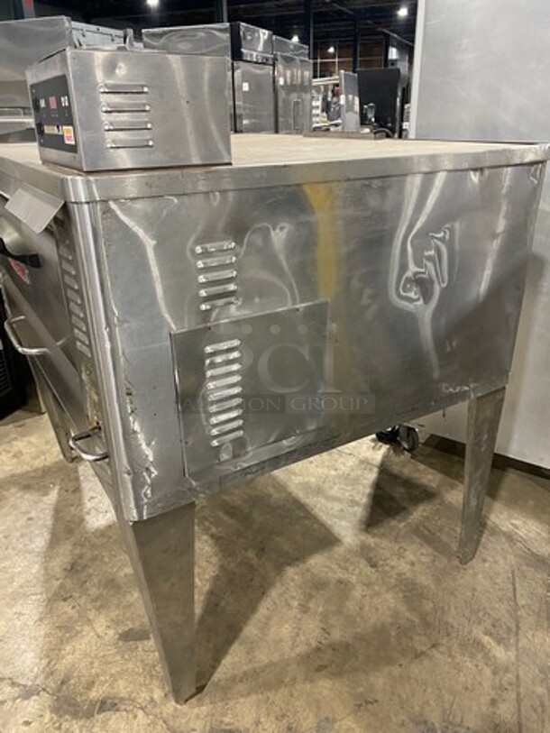 WOW! Blodgett Electric Powered Single Deck Pizza/Baking Oven! All Stainless Steel! On Legs! WORKING WHEN REMOVED! Model: 1048DD/AA-S SN: 112296QC092A 120V 60HZ 1 Phase - Image 2 of 10