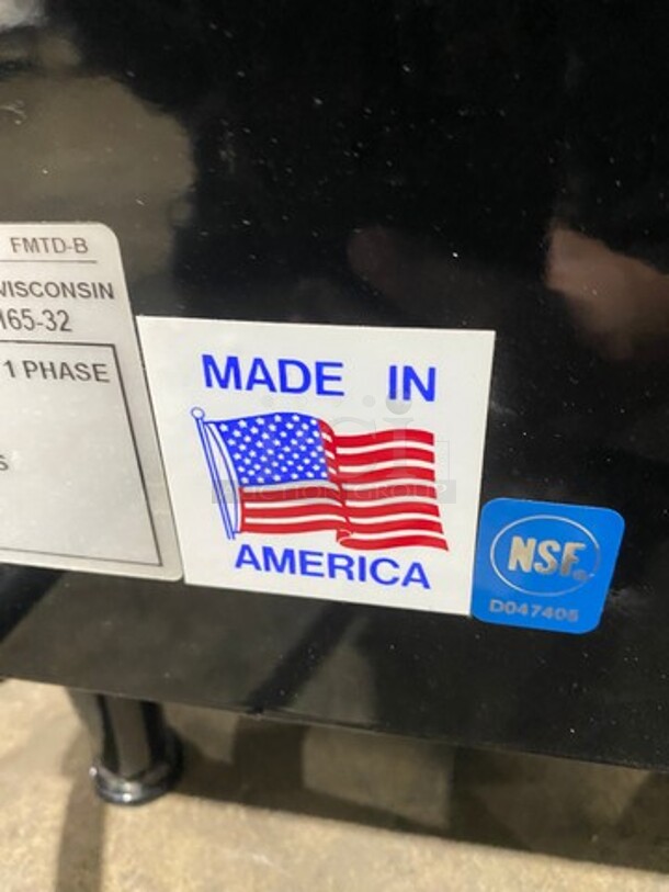 Federal Industries Commercial Countertop Dry Case Merchandiser! With View Through Doors And Sides! With Racks! Model: SB28SS SN: 0702134216532 120V 60HZ 1 Phase - Image 10 of 10