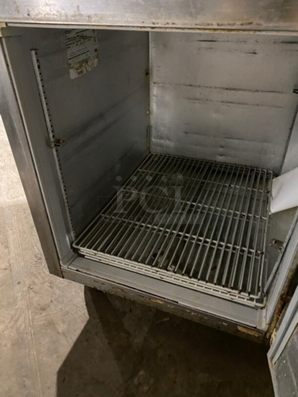 Beverage Air Commercial Refrigerated Pizza Prep Table! With Single Door Underneath Storage Space! All Stainless Steel! On Casters! Model: DP46 115V 60HZ 1 Phase - Image 6 of 8