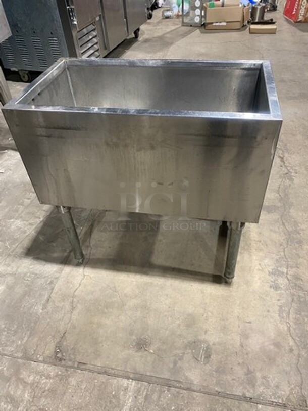 All Stainless Steel Insulated Ice Bin! On Legs!  - Image 3 of 7