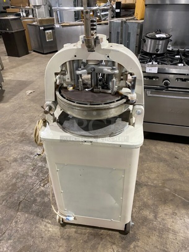 Jeremi Commercial Floor Style Heavy Duty Dough Divider! WORKING WHEN REMOVED! 220/380V - Image 3 of 10
