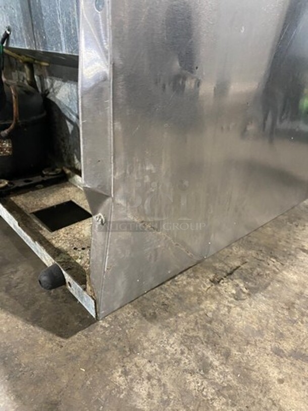 COOL! Delfield Manitowoc Commercial 2 Door Lowboy/Worktop Cooler! All Stainless Steel! Model: UC4048STAR SN: 1305152000153 115V 60HZ 1 Phase - Image 5 of 11