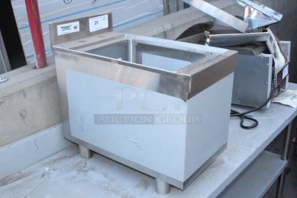 BRAND NEW SCRATCH AND DENT! Regency 600UHS2112 1 Bowl Underbar Hand Sink - 21" x 12" - Image 3 of 8