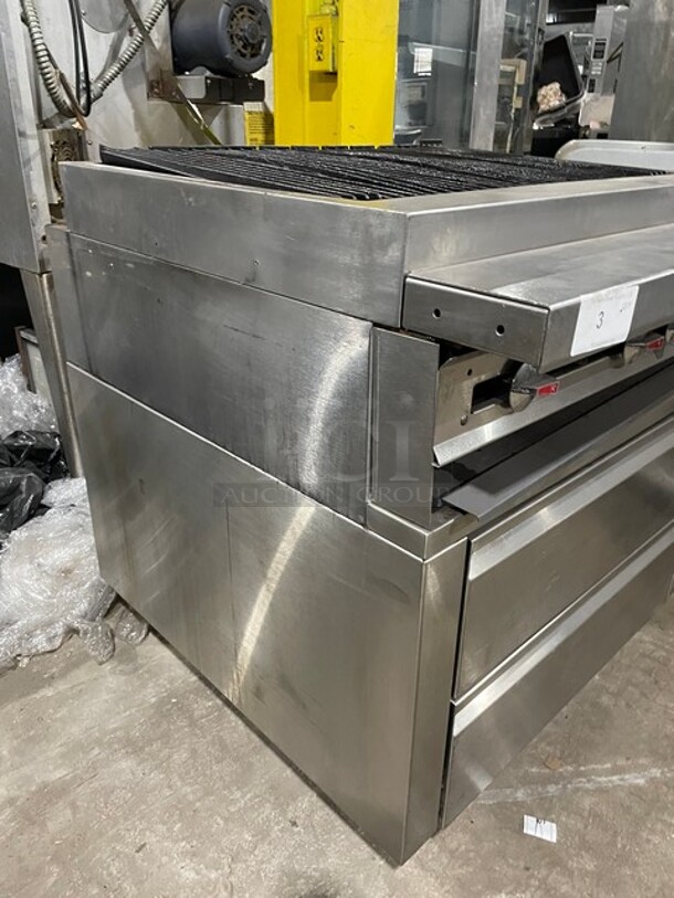Sweet! Jade Range Heavy Duty Commercial Natural Gas Powered Char Broiler! On Jade Refrigeration Commercial 2 Drawer Refrigerated Chef Base! All Stainless Steel! 115V 1 Phase! - Image 3 of 10