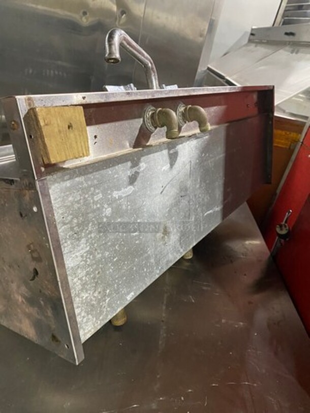 Krowne Commercial 2 Bay Bar Back Sink! With Drain Board! With Back Splash! With Faucets And Handles! All Stainless Steel! Model: 1832R SN: 010300060 - Image 4 of 9