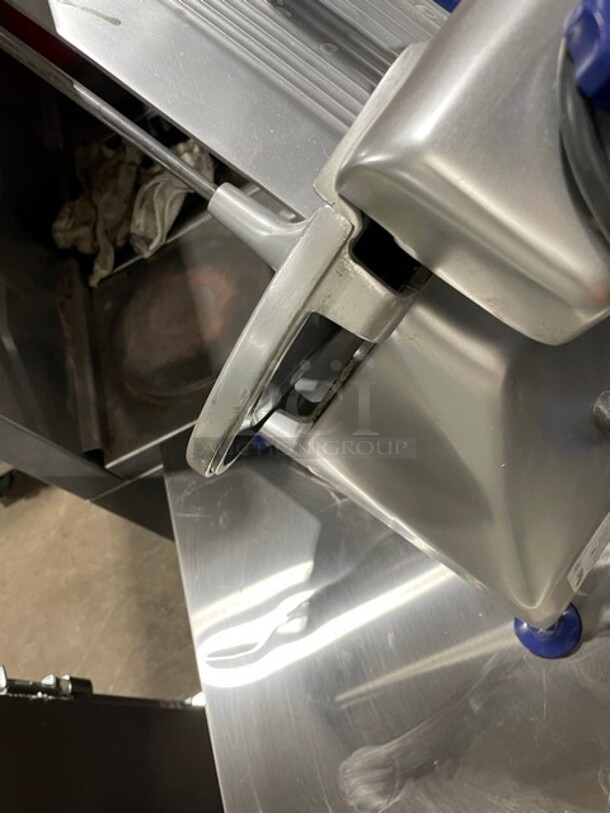 Globe Sir Lawrence Series Commercial Countertop Meat Slicer! All Stainless Steel! 115V 1 Phase! Model: SCR12 SN: 808723! - Image 4 of 9