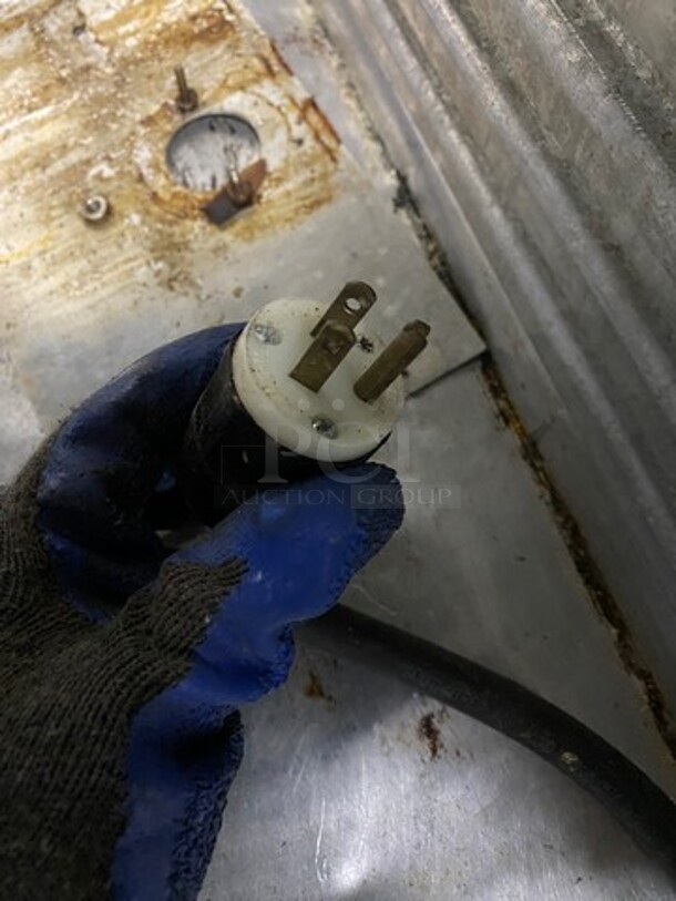 Cres Cor Commercial Warmer/ Proofer Cabinet! Holds Full Size Trays! All Stainless Steel! - Image 10 of 12