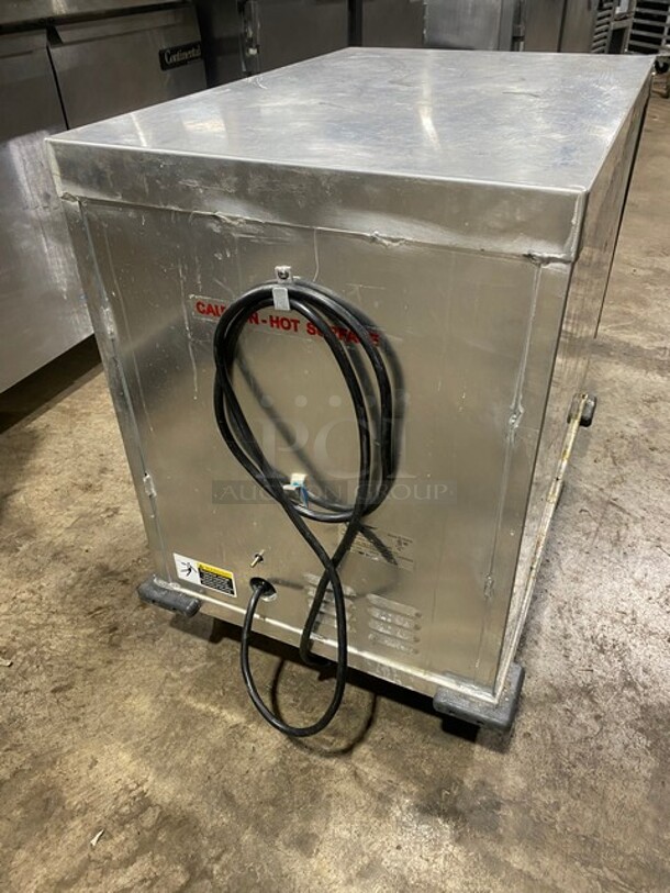 Avantco! Metal Full Size Insulated Heated Holding / Proofing Cabinet with Clear Door on Commercial Casters. 120 Volts, 1 Phase. - Image 3 of 10