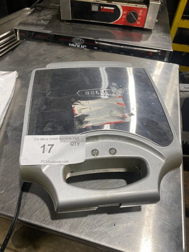 GREAT! Bella Countertop 4 Slot Waffle Maker! Model GH819! 120V!  - Image 1 of 7