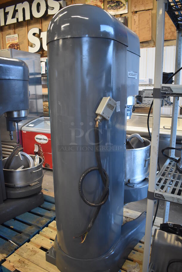 Hobart V-1401 Metal Commercial Floor Style 140 Quart Planetary Dough Mixer w/ Stainless Steel Mixing Bowl, Bowl Adapter, Paddle, Whisk and Dough Hook Attachments. 200 Volts, 3 Phase. 32x48x70 - Image 5 of 11