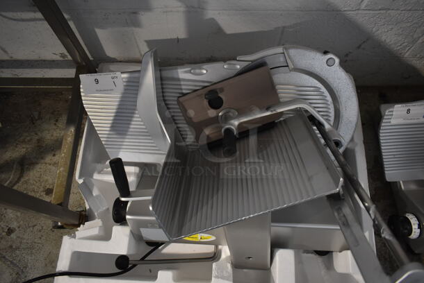 Bizerba SE 12 Metal Commercial Countertop Meat Slicer. 120 Volts, 1 Phase. Tested and Working! - Image 2 of 5