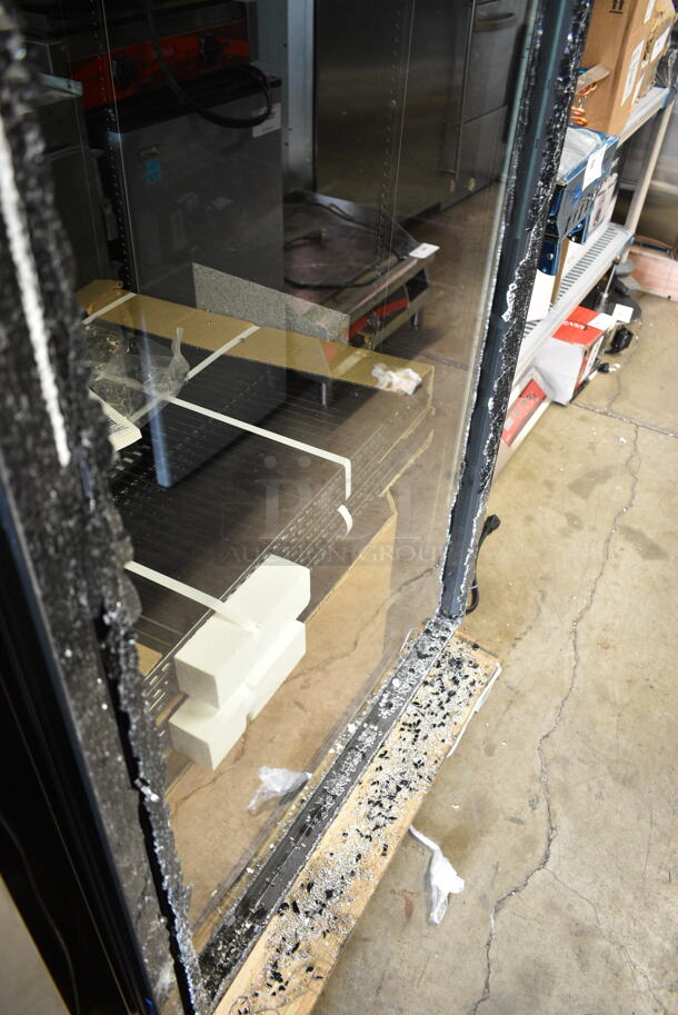 BRAND NEW SCRATCH AND DENT! 2024 True CVM-27-HC Metal Commercial Single Door Reach In Cooler Merchandiser w/ Poly Coated Racks. See Pictures for Broken Glass. 115 Volts, 1 Phase. Tested and Working! - Image 5 of 8