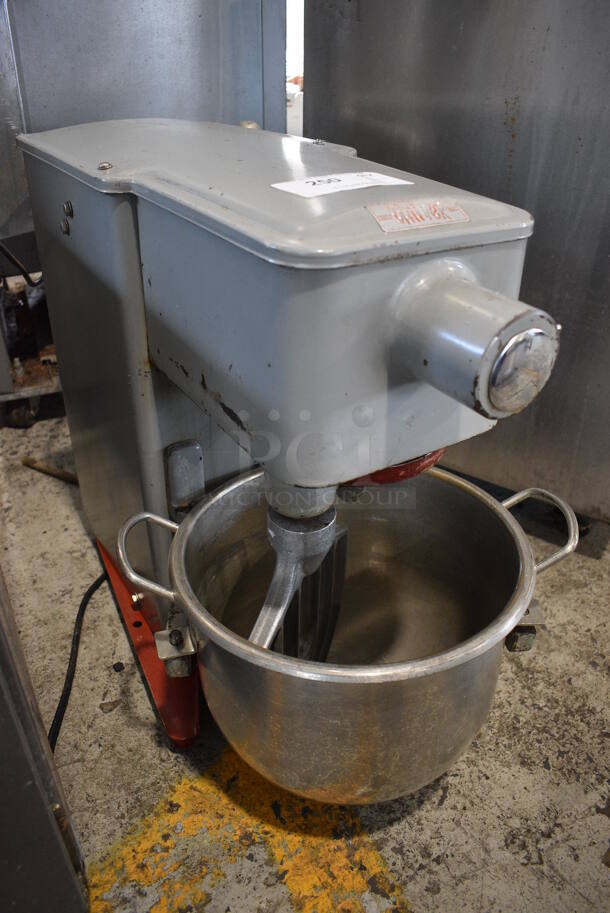Univex Model 1222 Metal Commercial Countertop 20 Quart Planetary Dough Mixer w/ Paddle Attachment and Metal Bowl. 115 Volts, 1 Phase. 11x30x26. Tested and Working! - Image 9 of 10