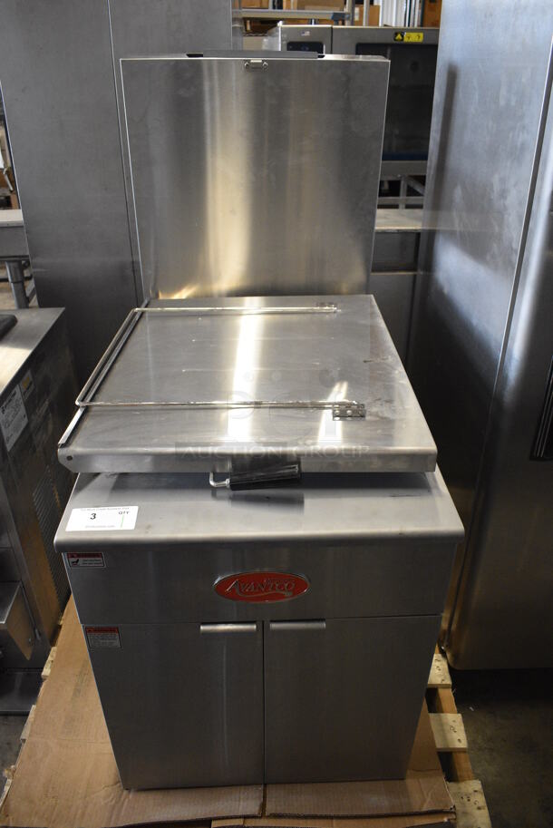 BRAND NEW SCRATCH AND DENT! 2021 Avantco Model 177FBF1824NG Stainless Steel Commercial Floor Style Natural Gas Powered Donut Fryer. 90,000 BTU. 24x42x57