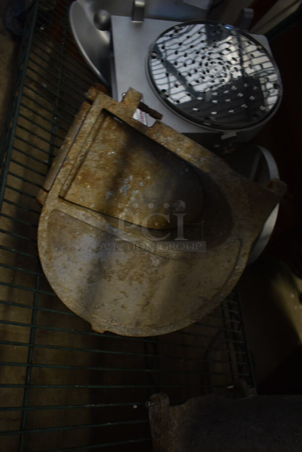 2 Metal Commercial Front Pieces to Pelican Head. 2 Times Your Bid! - Image 7 of 8