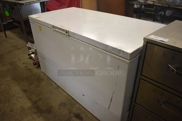 Frigidaire Metal Floor Style Chest Freezer. 56x29x32.5. Tested and Working! - Image 2 of 5