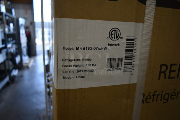 BRAND NEW IN BOX! iio MRB192-07ioFW Metal Reach In Cooler Freezer Combo. Stock Picture Used as Gallery - Image 6 of 6
