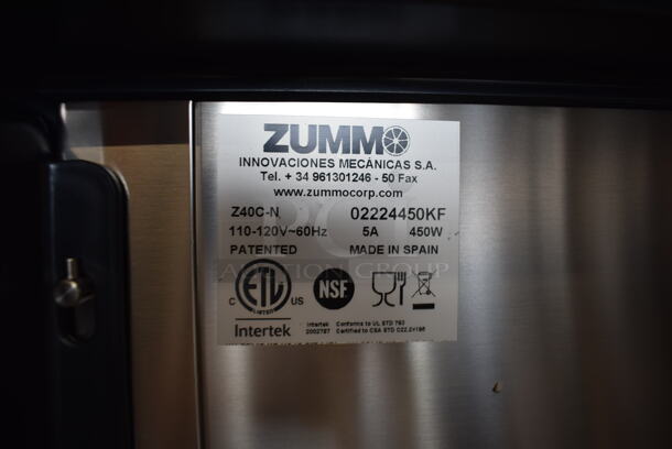 BRAND NEW! 2022 Zummo Z40C-N Commercial Stainless Steel Electric Citrus Juicer With 2 Door Storage Cabinet on Commercial Casters. 110-120V. Tested And Working!  - Image 9 of 12