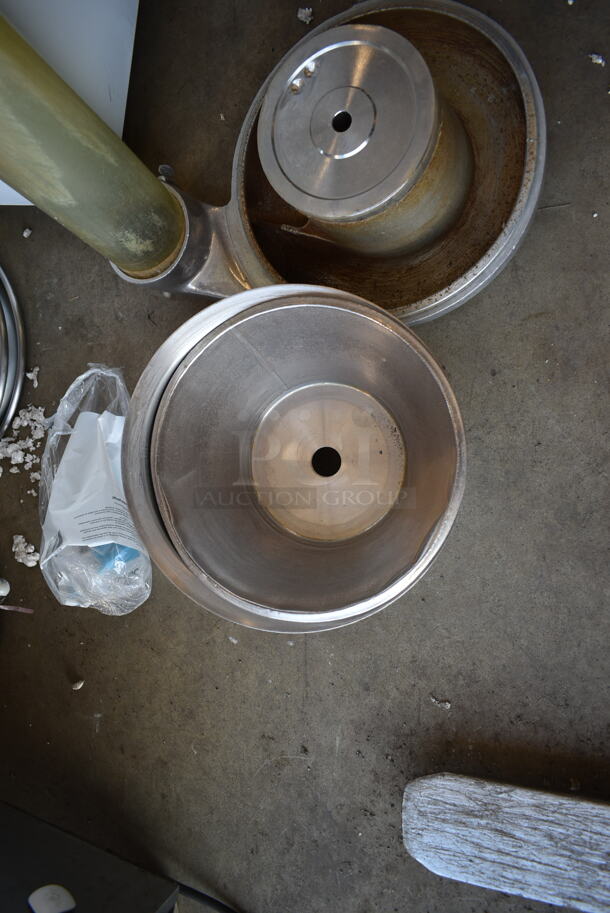 ALL ONE MONEY! Lot of Various Parts for Commercial Juicer - Image 2 of 5