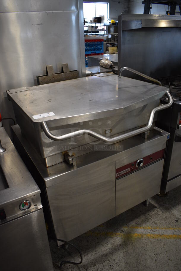 Southbend Stainless Steel Commercial Natural Gas Powered Floor Style Braising Pan w/ Thermostatic Controls. 38x38x49 - Image 4 of 7