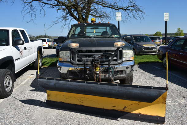 2003 Ford F250 Super Duty 4x4 2 Door Pick Up Truck w/ Meyer Metal Snow Plow. Odometer Reads 96,376. VIN 1FTNF21LX3EA67690. Title In Hand. Vehicle Runs and Drives. See Lot #6 For Additional Pictures. - Image 3 of 12