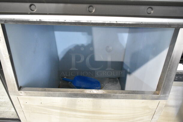 Ice-O-Matic ICE0400HA5 Stainless Steel Commercial Ice Head on Hoshizaki B-500SC Metal Commercial Ice Bin. 115 Volts, 1 Phase. - Image 4 of 6