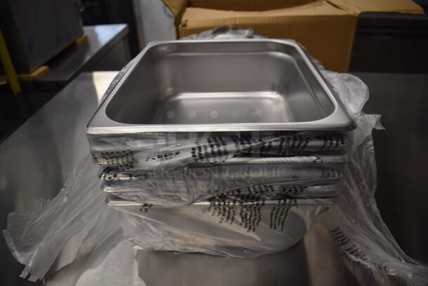 6 BRAND NEW IN BOX! Winco SPJH-204 Stainless Steel 1/2 Size Drop In Bins. 1/2x4. 6 Times Your Bid!