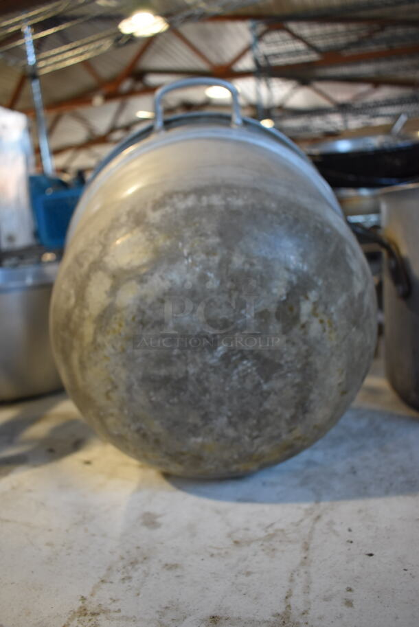 Metal Stock Pot. 15x13x12 - Image 4 of 5